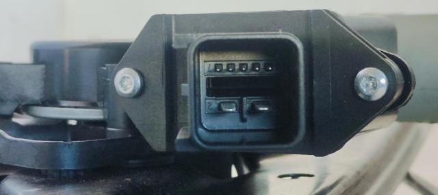 Mecanismo de acionamento de vidro da porta dianteira esquerda Opel Astra