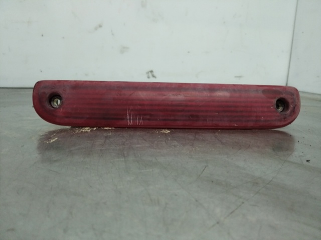 Sinal de parada traseiro adicional 1340670080 PEUGEOT
