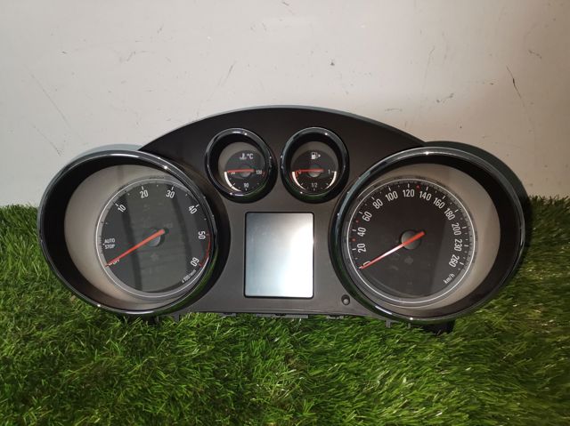 OPEL 13460582 Приборная доска (щиток приборов) в наличии Ровно