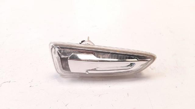 OPEL 13491089 Повторитель поворота на крыле правый в наличии Николаев