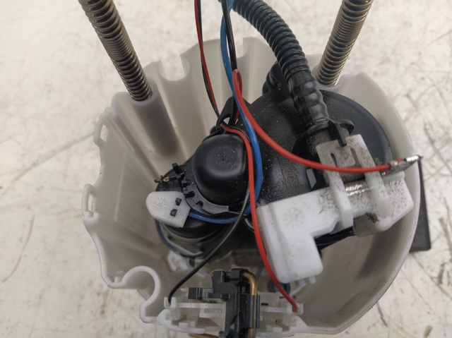 Módulo de bomba de combustível com sensor do nível de combustível 13503672 GM