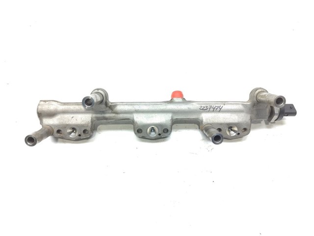 13538694197 BMW Распределитель топлива (рампа) купить в Каменское