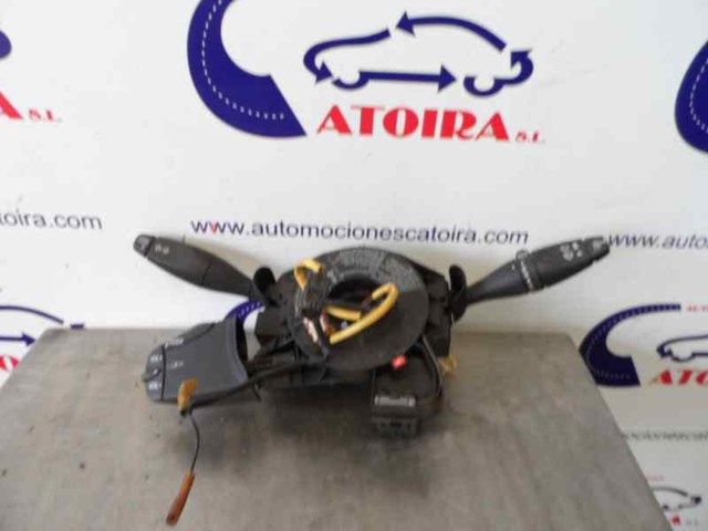 FORD 1357436 Правый подрулевой переключатель в наличии Львов