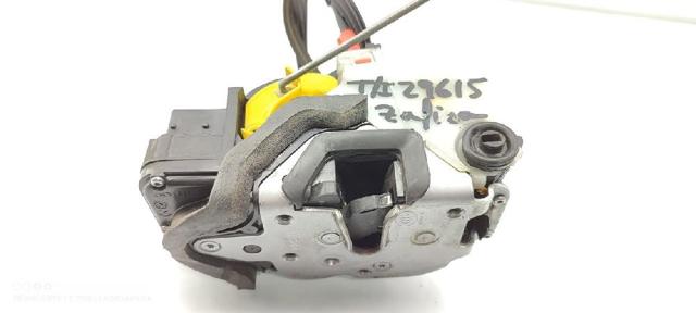 OPEL 13579557 Замок двери задней левой в наличии Николаев