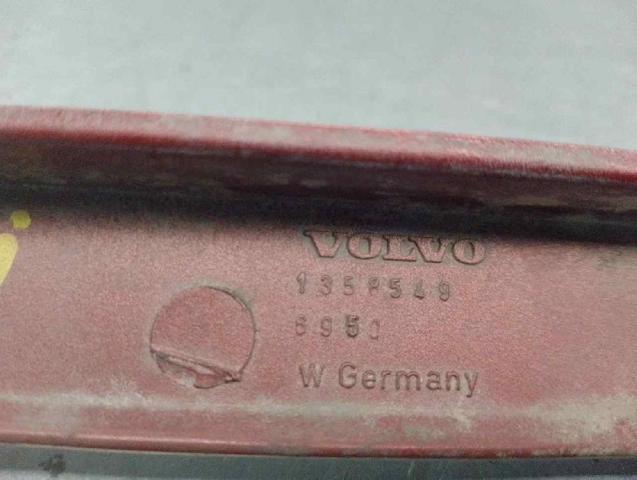 VOLVO 1358549 Ресничка (накладка) правой фары в наличии Запорожье