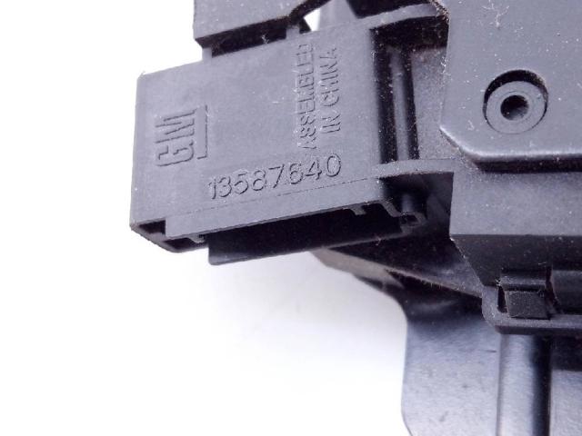 OPEL 13587640 Замок багажника в наличии Ирпень