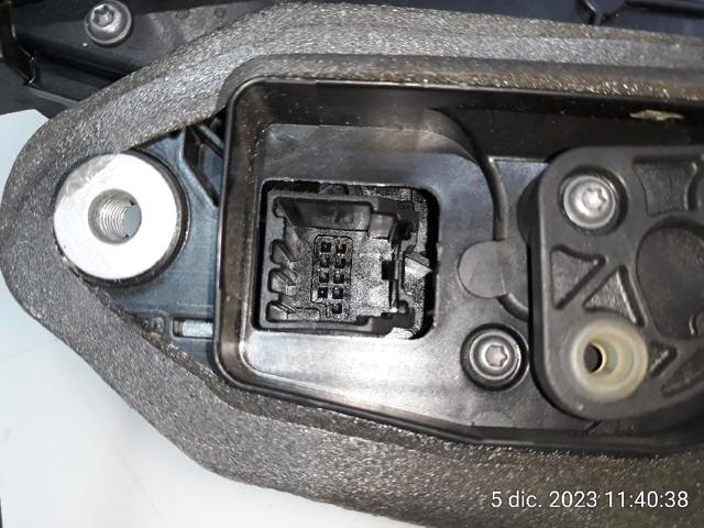 OPEL 13597528 Замок водительской двери в наличии Черновцы