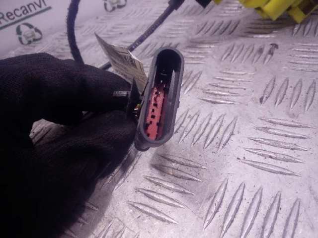 1359949080 Замок двери боковой сдвижной правой купить Тернополь