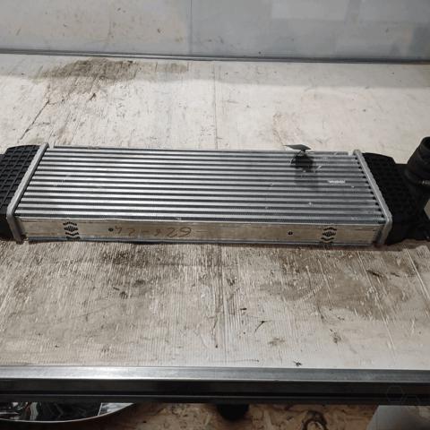 Radiador de intercooler 1362067J02000 SUZUKI
