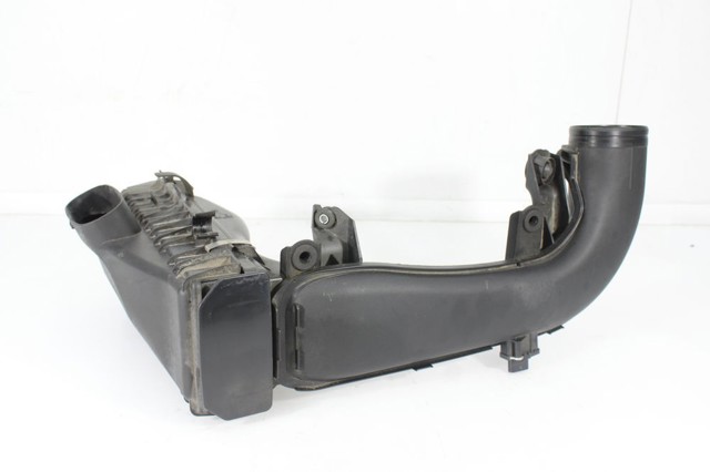 BMW 13718573761 Корпус воздушного фильтра в наличии Запорожье