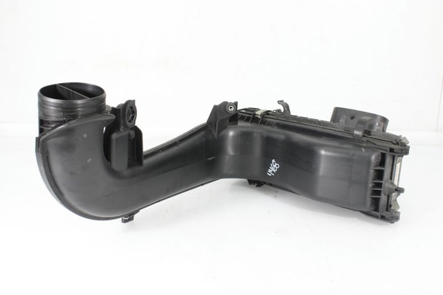 13718573761 BMW Корпус воздушного фильтра купить в Киев