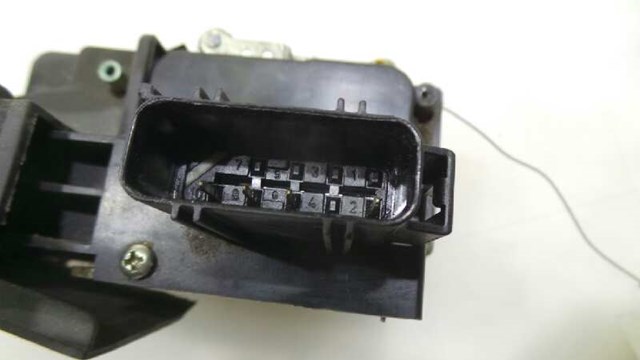 1372486 FORD Замок двери задней левой купить в Кривой Рог
