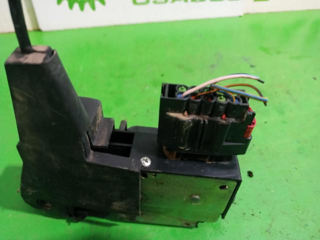 1372487 FORD Замок двери задней левой купить в Днепр
