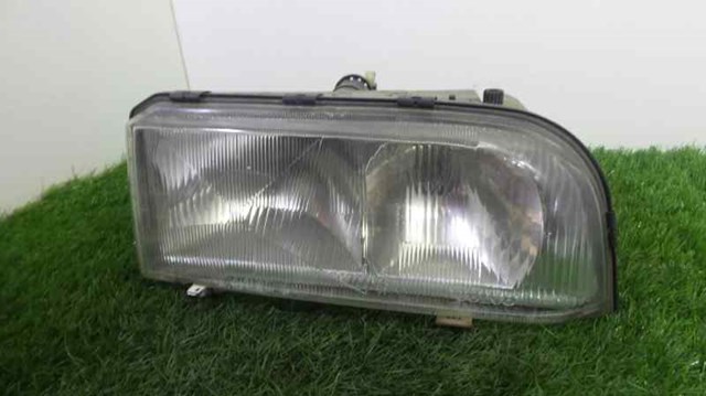 VOLVO 1372818 Правая фара в наличии Чернигов