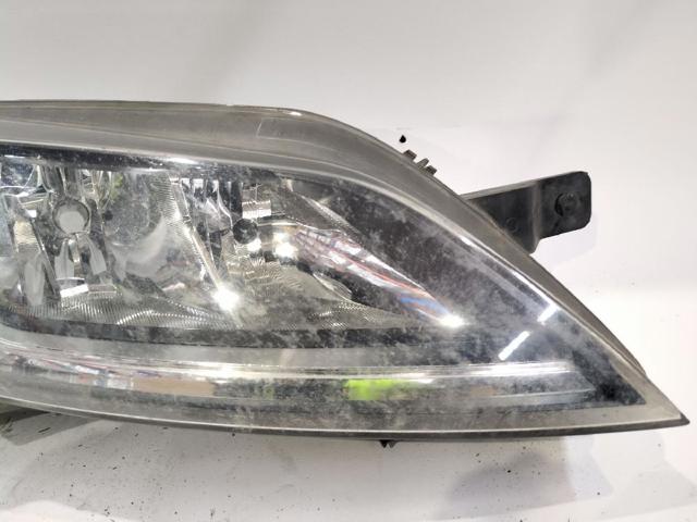 PEUGEOT 1375097080 Правая фара в наличии Черновцы