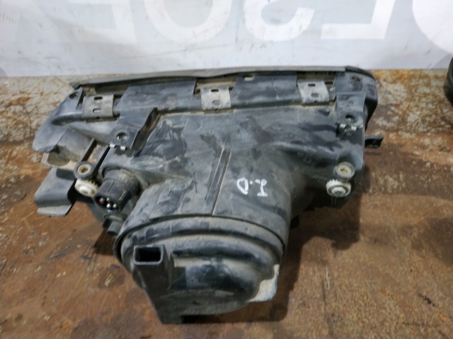 VAG 13797200 Фара правая в наличии Павлоград