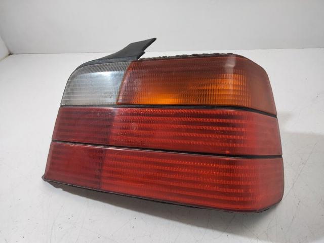 BMW 1387046 Фонарь задний правый в наличии Украина