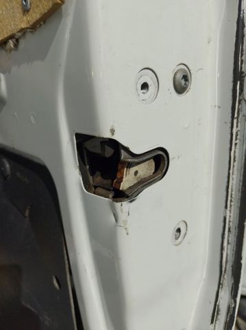 1393796080 FIAT Замок двери задней правой распашной купить в Украина