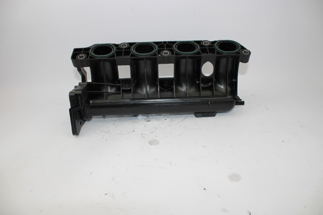 RENAULT 140032069R Коллектор впускной в наличии Каменское