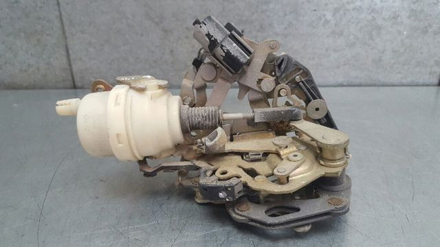 MERCEDES 1407300935 Замок двери задней левой в наличии Сумы