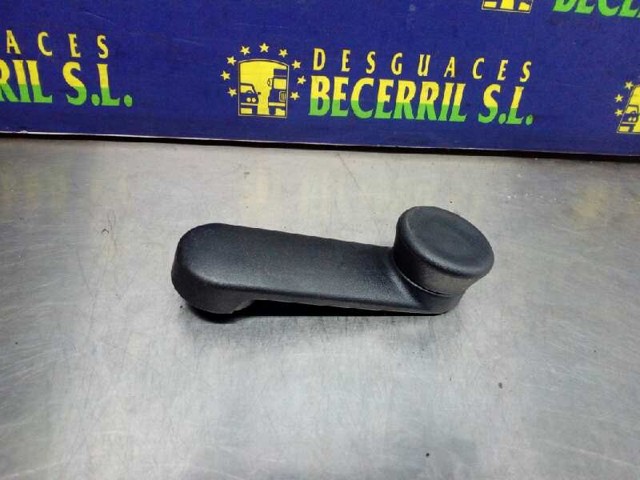 Puxador de acionamento de vidro da porta dianteira 142479 Opel