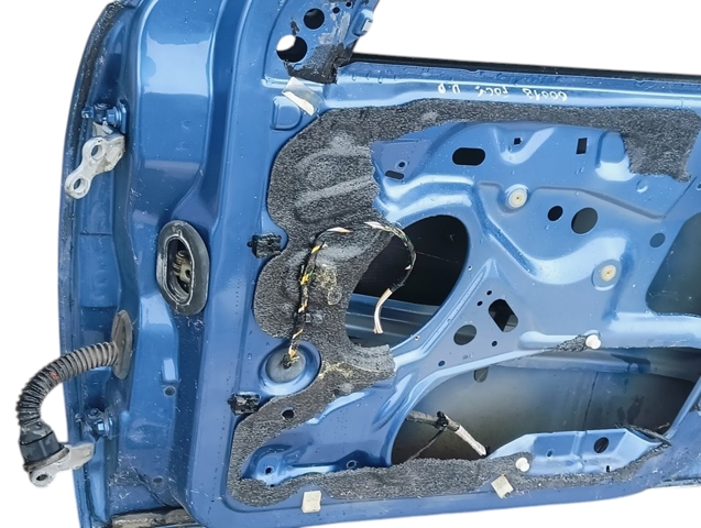 FORD 1430143 Дверь передняя правая в наличии Ирпень