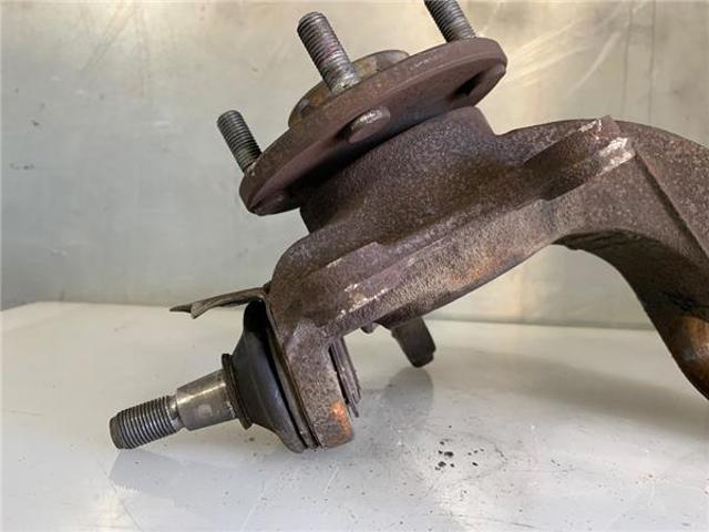 1439601 FORD Цапфа (поворотный кулак) передний правый купить в Ужгород