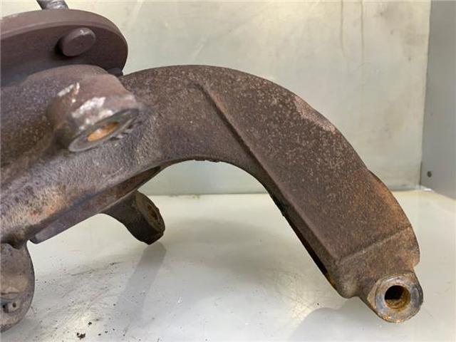 FORD 1439601 Цапфа (поворотный кулак) передний правый в наличии Ровно