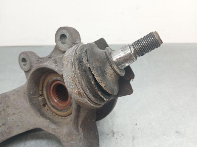 FORD 1439613 Цапфа передняя левая в наличии Кривой Рог