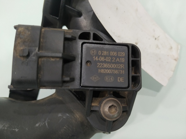 144605243R RENAULT Шланг (патрубок) интеркуллера купить в Павлоград