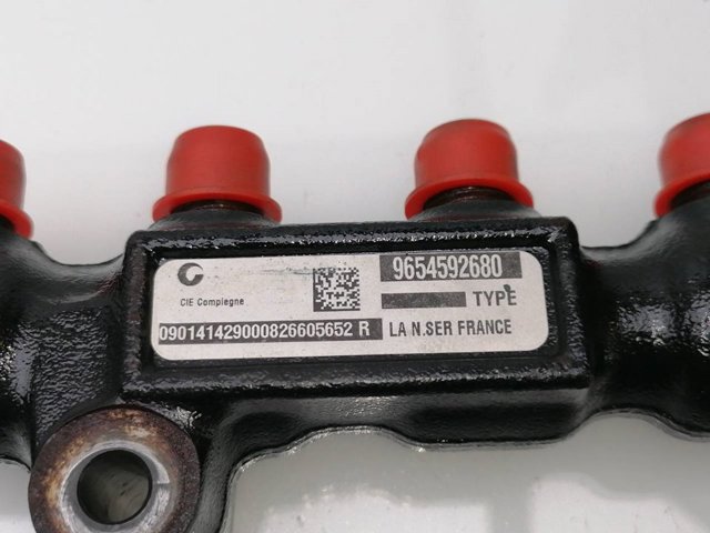 1447993 FORD Распределитель топлива (рампа) купить в Ужгород