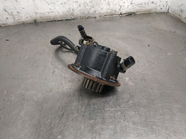 Bomba a vácuo Nissan Primera P10