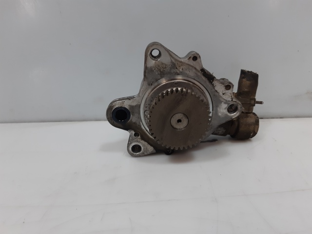 NISSAN 146507T401 Насос вакуумный в наличии Ужгород