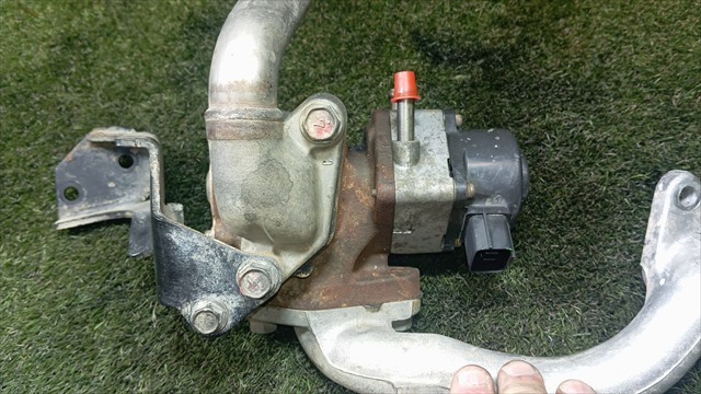 147102W20A Клапан EGR рециркуляции газов купить Украина