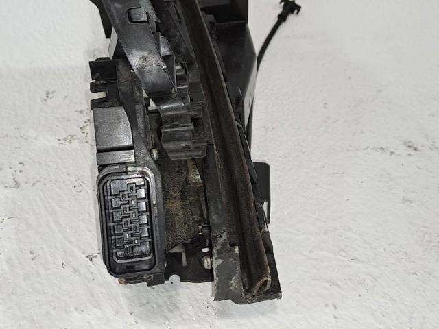 FORD 1480068 Держатель наружной ручки двери передней правой в наличии Тернополь
