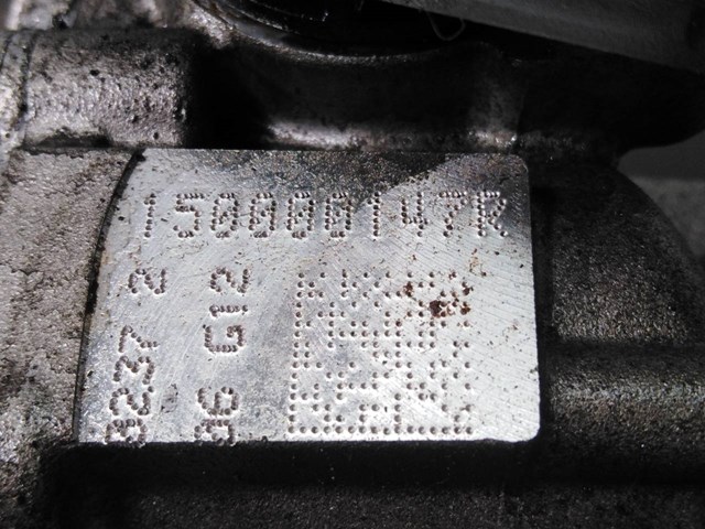 RENAULT 150000147R Насос масляный в наличии Чернигов