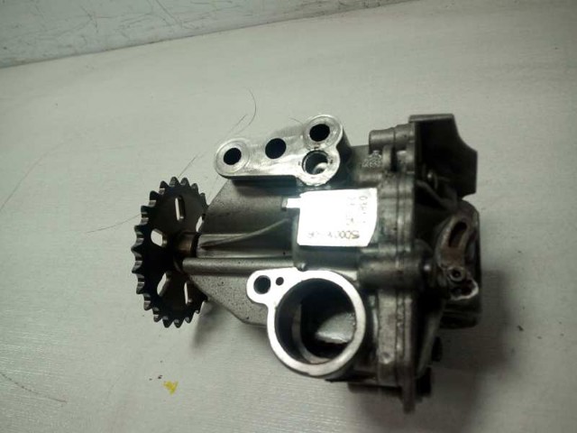 NISSAN 150001650R Масляный насос в наличии Украина