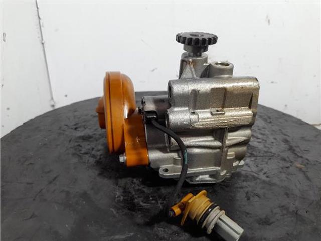 150002257R RENAULT Масляный насос купить в Украина