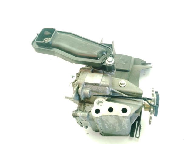 RENAULT 150009761R Масляный насос в наличии Киев