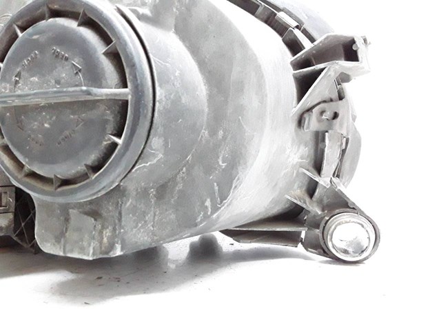 MERCEDES 15060700 Фара левая в наличии Черновцы