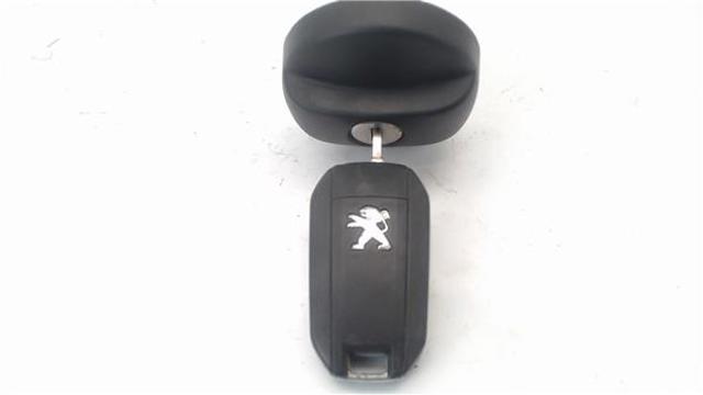 1508G0 Крышка бензобака купить Харьков