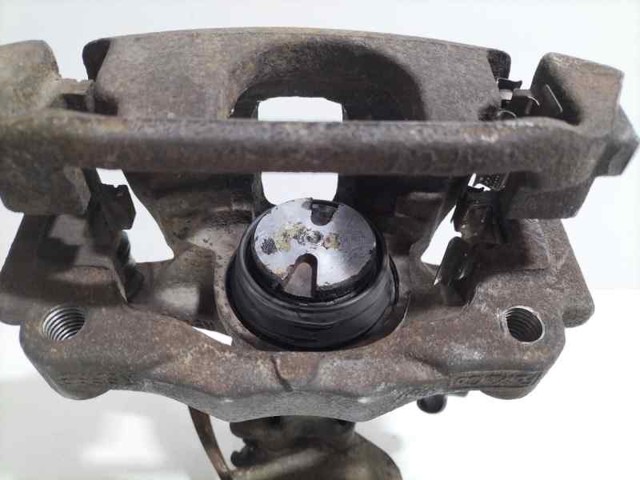 1521632 FORD Суппорт тормозной задний правый купить в Черновцы