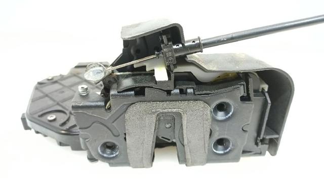 FORD 1523331 Замок двери задней левой в наличии Каменское