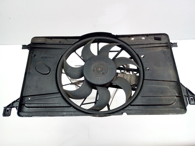 Difusor do radiador de esfriamento, montado com motor e roda de aletas 1530151 Ford