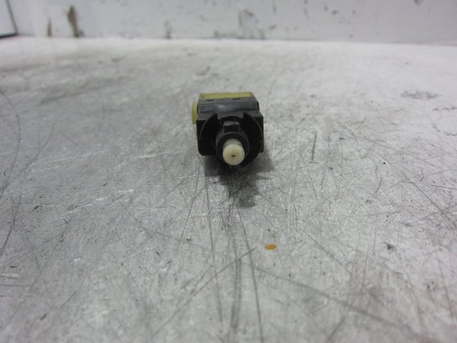 15456709 MERCEDES Датчик включения стопсигнала купить в Чернигов