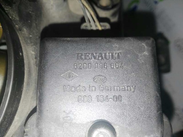 15566000 RENAULT Левая фара купить в Чернигов