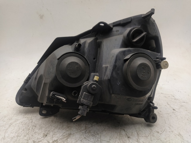 RENAULT 15601800RE Фара правая в наличии Ужгород