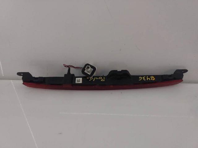 Sinal de parada traseiro adicional Mercedes E S213