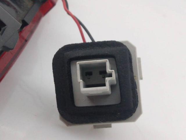 Sinal de parada traseiro adicional Mercedes E S213