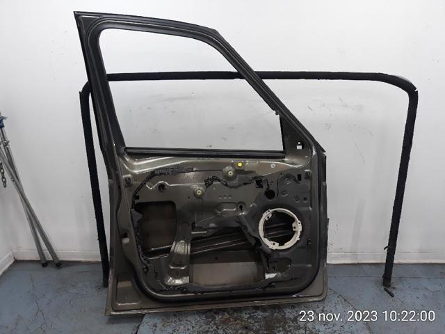 1569194 FORD Дверь передняя левая купить в Кривой Рог